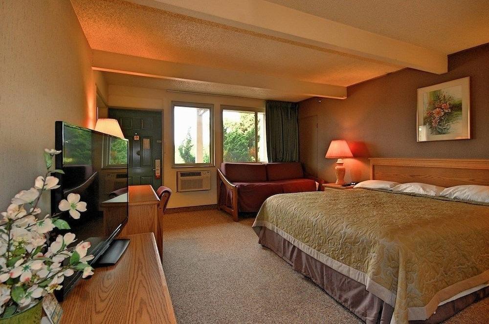 Costa Mesa Inn - Newport Beach Area المظهر الخارجي الصورة