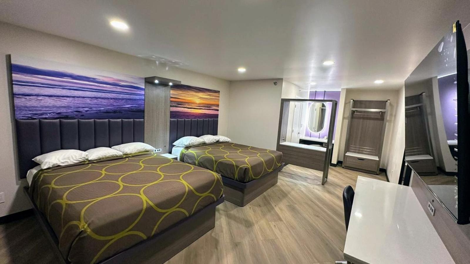 Costa Mesa Inn - Newport Beach Area المظهر الخارجي الصورة