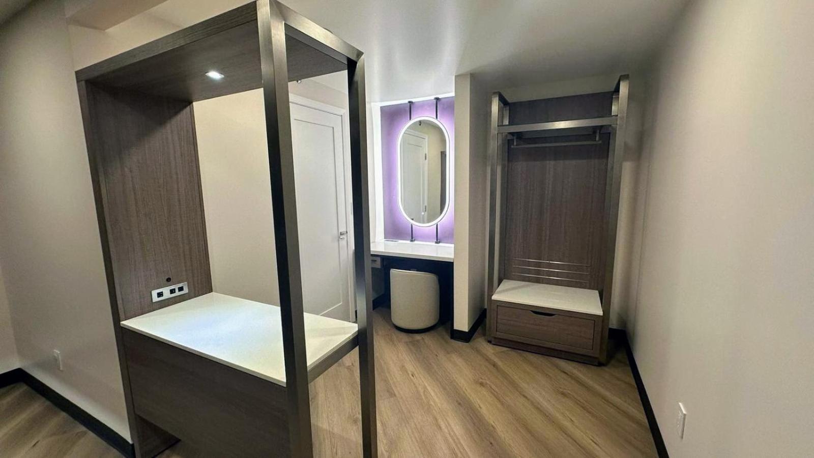 Costa Mesa Inn - Newport Beach Area المظهر الخارجي الصورة