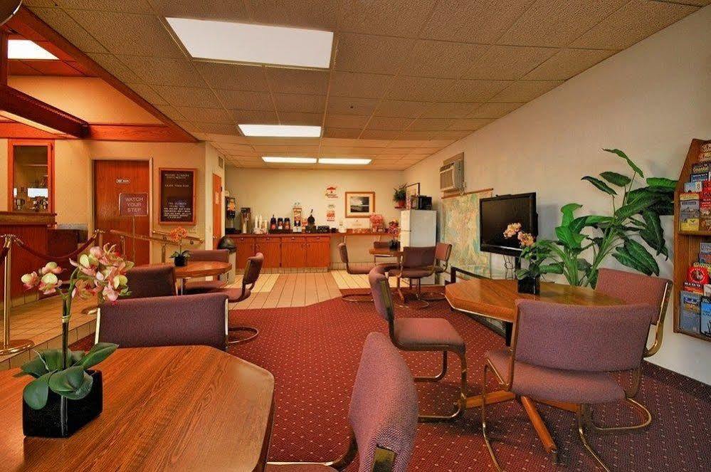 Costa Mesa Inn - Newport Beach Area المظهر الخارجي الصورة